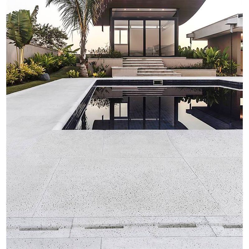 concreto-arquitectonico-pisos-neutro-areia-rejilla-grezzo-14x50-beige-at04be210-1.jpg